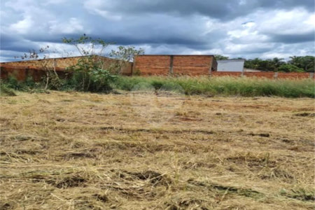 Terreno à venda no Centro, Ibirarema, SP