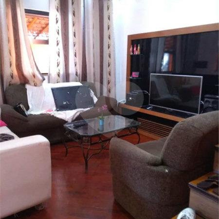 Sobrado à venda com 3 quartos, sendo 1 suíte, em Vila Mariza Mazzei, São Paulo, SP