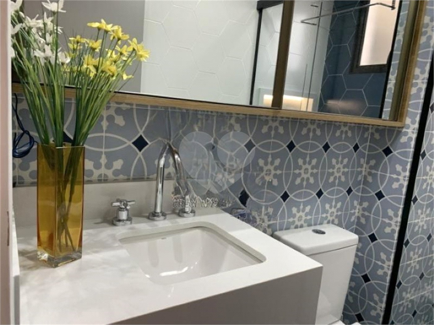 Apartamento à venda com 3 quartos, sendo 1 suíte,  em Cidade São Francisco, São Paulo, SP