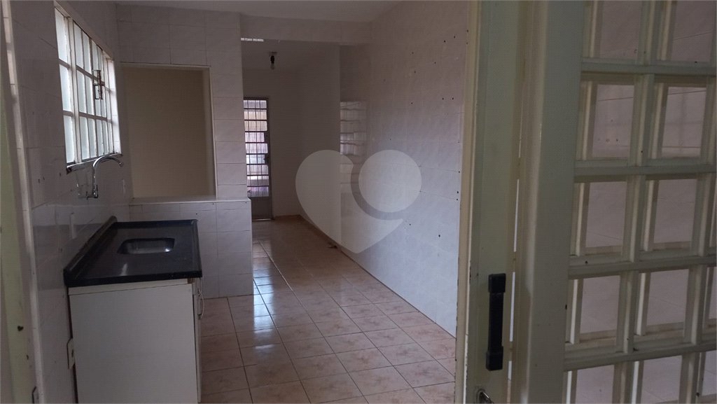 Sobrado à venda com 4 quartos, sendo 1 suíte, em Vila Mazzei, São Paulo, SP