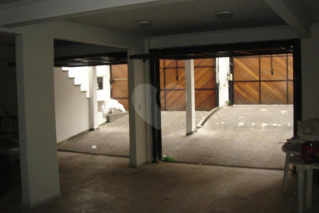 Sobrado à venda com 6 quartos, sendo 2 suítes,  em Santana, São Paulo, SP