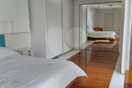 Sobrado à venda com 3 quartos, sendo 1 suíte, em Jardim São Paulo(zona Norte), São Paulo, SP