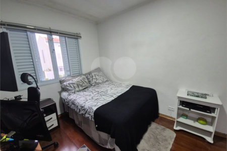Casa à venda com 2 quartos, sendo 1 suíte,  no condomínio Quintas Marajoara, São Paulo - SP