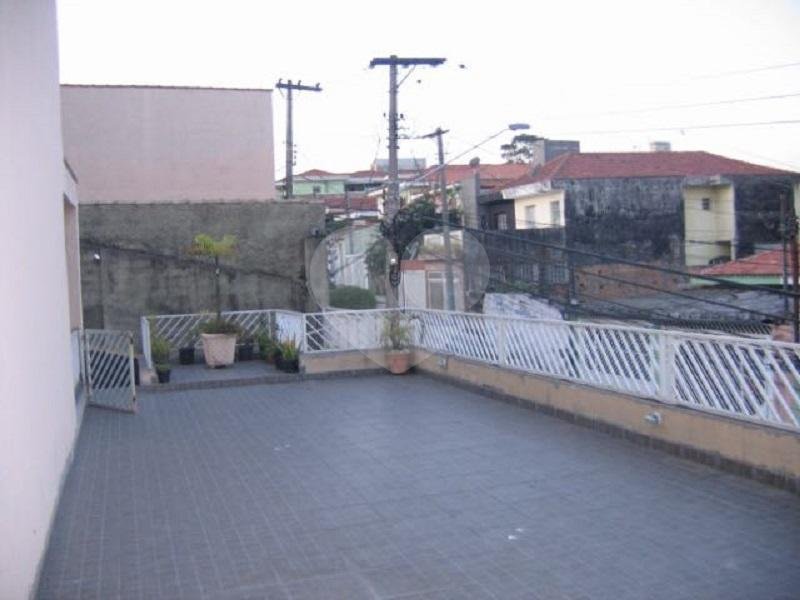 Casa à venda com 3 quartos, sendo 1 suíte, no condomínio Residencial Maracujás, São Paulo - SP