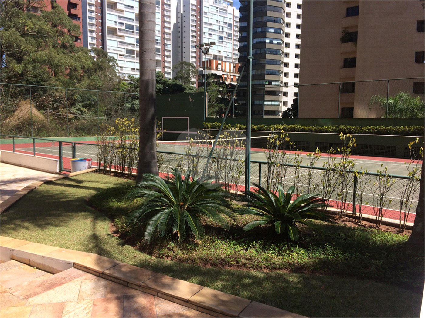 Apartamento à venda com 3 suítes em Vila Suzana, São Paulo, SP