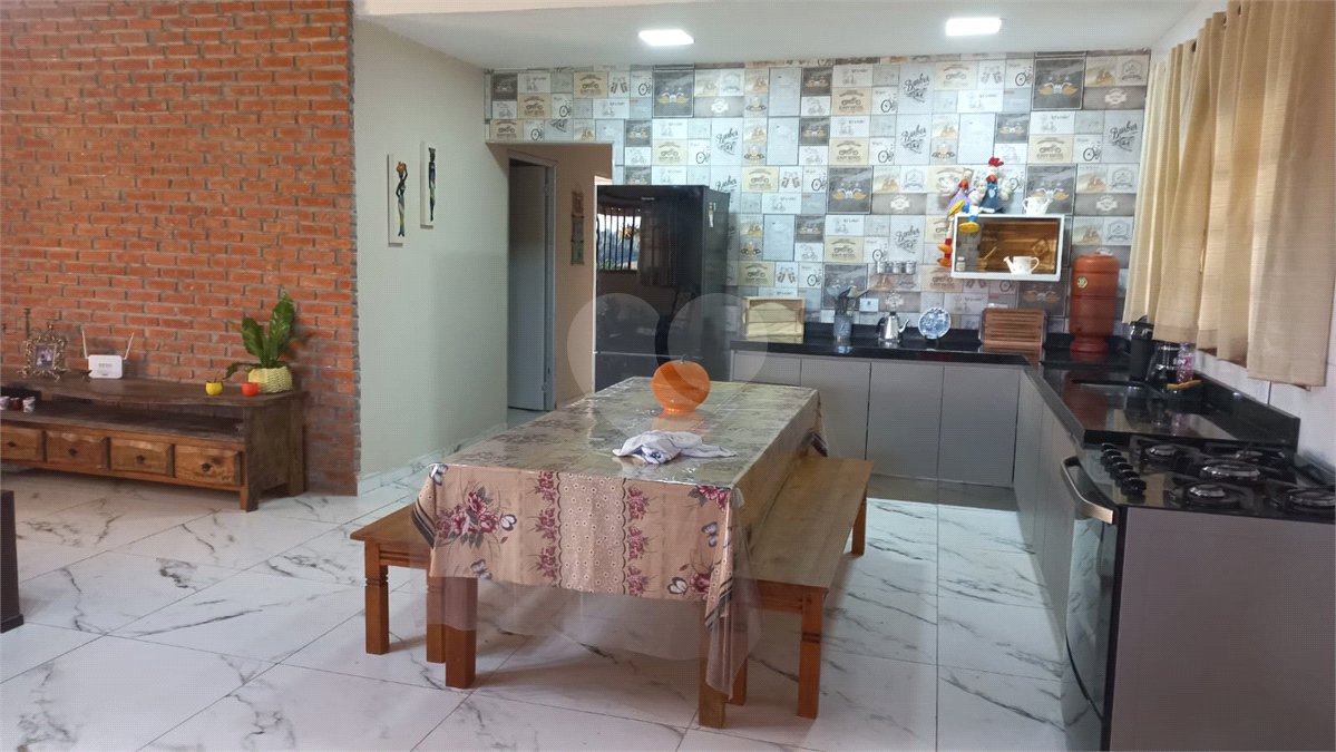 Chácara à venda com 4 quartos, sendo 1 suíte,  em Loteamento Quinta da Mata, Ibiúna, SP