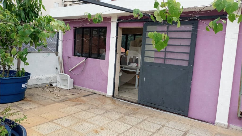 Casa à venda com 4 quartos, sendo 1 suíte, em Vila Paulicéia, São Paulo, SP