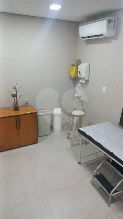 Salão Comercial à venda ou para alugar em Vila Vitória, Mogi das Cruzes, SP