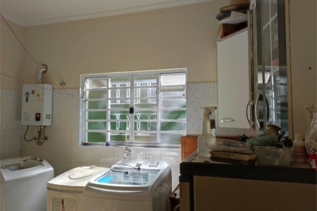 Chácara à venda com 3 quartos, sendo 2 suítes,  em Parque Varanguera, São Roque, SP
