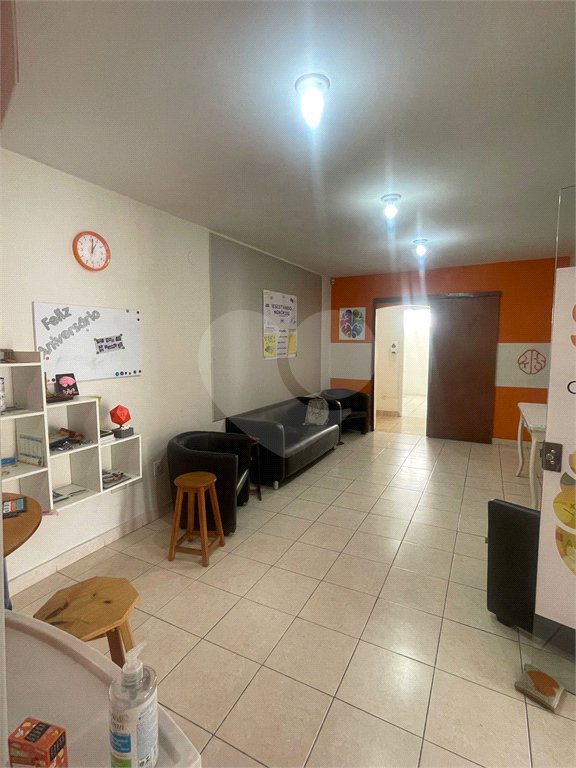 Casa Térrea à venda com 4 quartos em Vila Oliveira, Mogi das Cruzes, SP