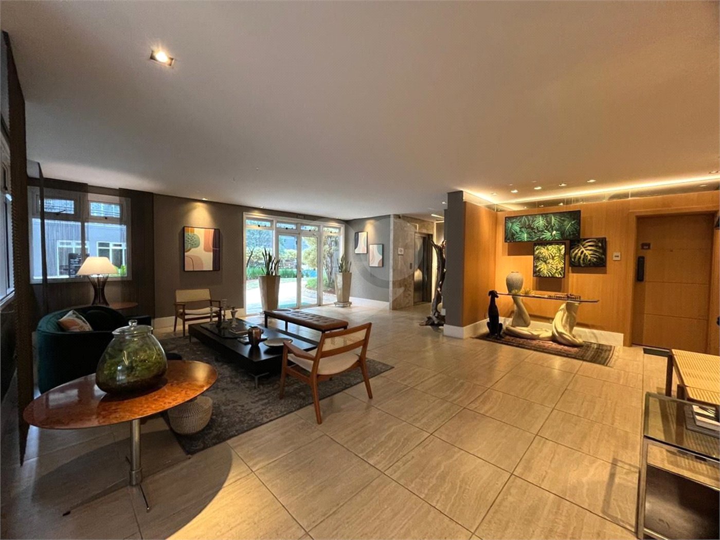 Apartamento á venda com 200m² - Bosque da Saúde