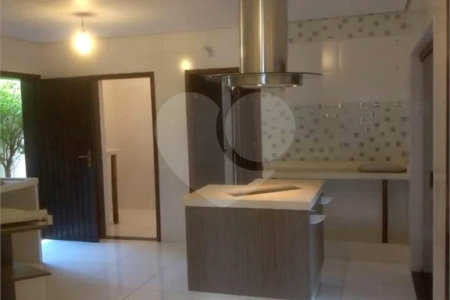 Casa de 4 dormitorios sendo uma suite - Vila Suissa - Mogi das Cruzes - SP