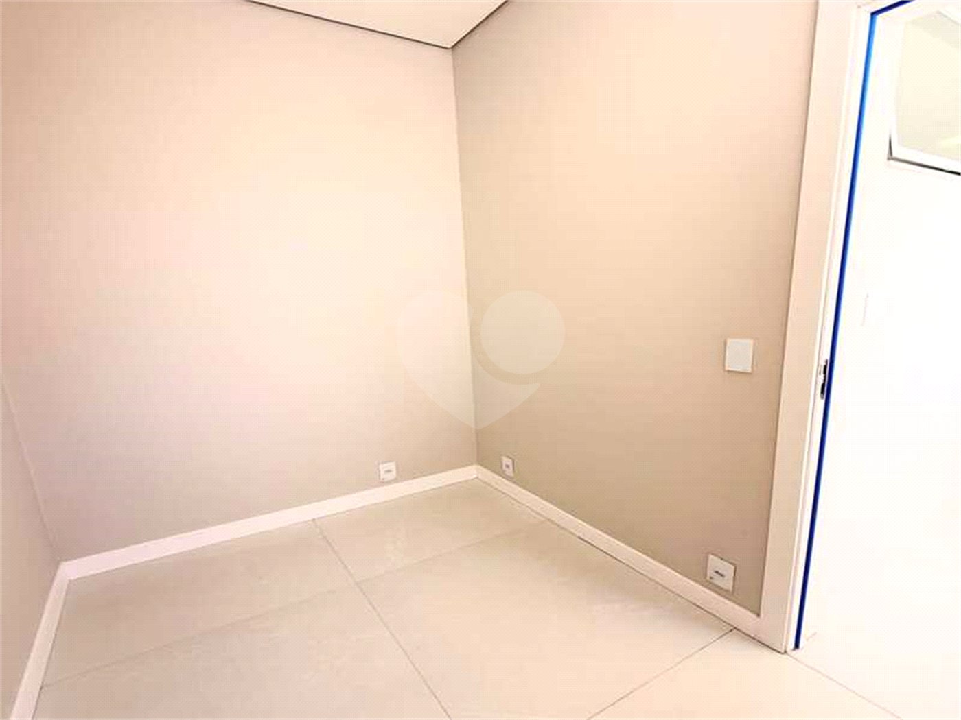 Apartamento à venda com 3 quartos, sendo 1 suíte, em Laranjeiras, Rio de Janeiro, RJ