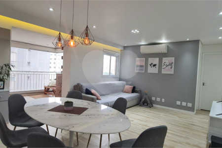 Apartamento à venda com 2 quartos, sendo 1 suíte,  em Barra Funda, São Paulo, SP