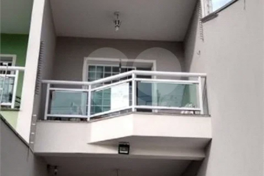 Sobrado à venda com 3 quartos, sendo 1 suíte, em Artur Alvim, São Paulo, SP