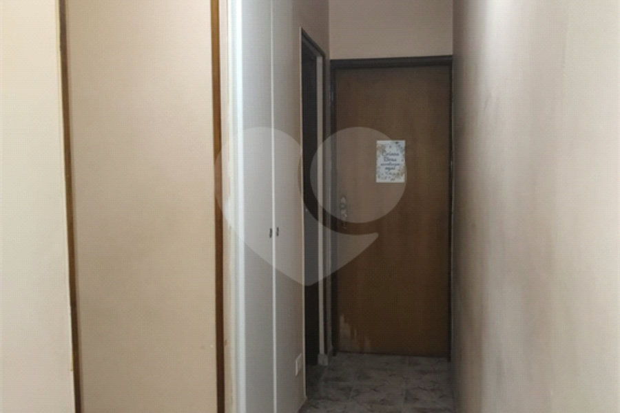 Sobrado à venda com 4 quartos, sendo 1 suíte, em Horto, São Paulo, SP
