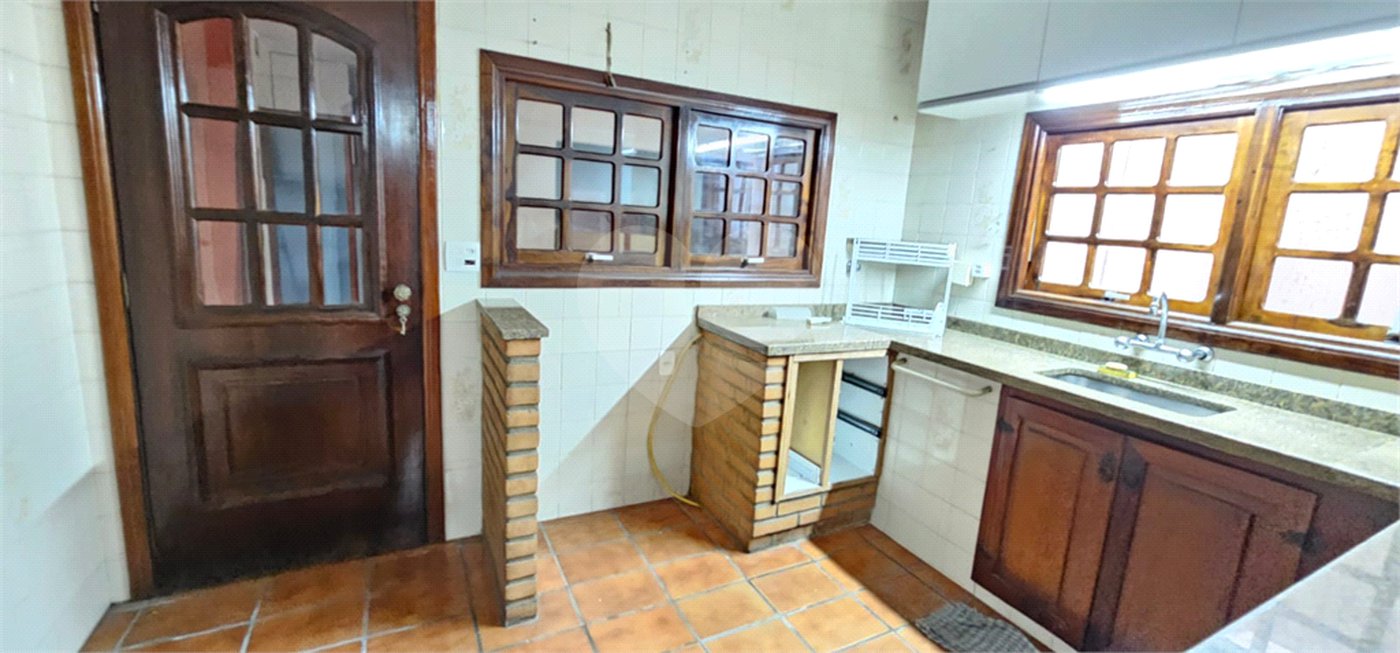 Sobrado à venda com 3 quartos, sendo 1 suíte,  em Jardim Humaitá, São Paulo, SP