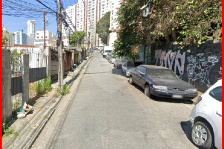 Sobrado à venda com 14 quartos em Vila Anglo Brasileira, São Paulo, SP
