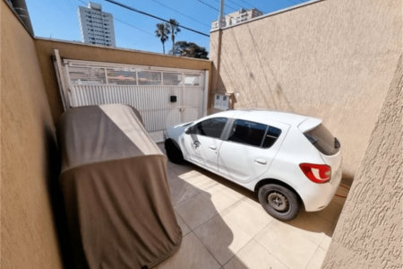Sobrado à venda com 5 quartos, sendo 1 suíte,  em Vila Moraes, São Paulo, SP