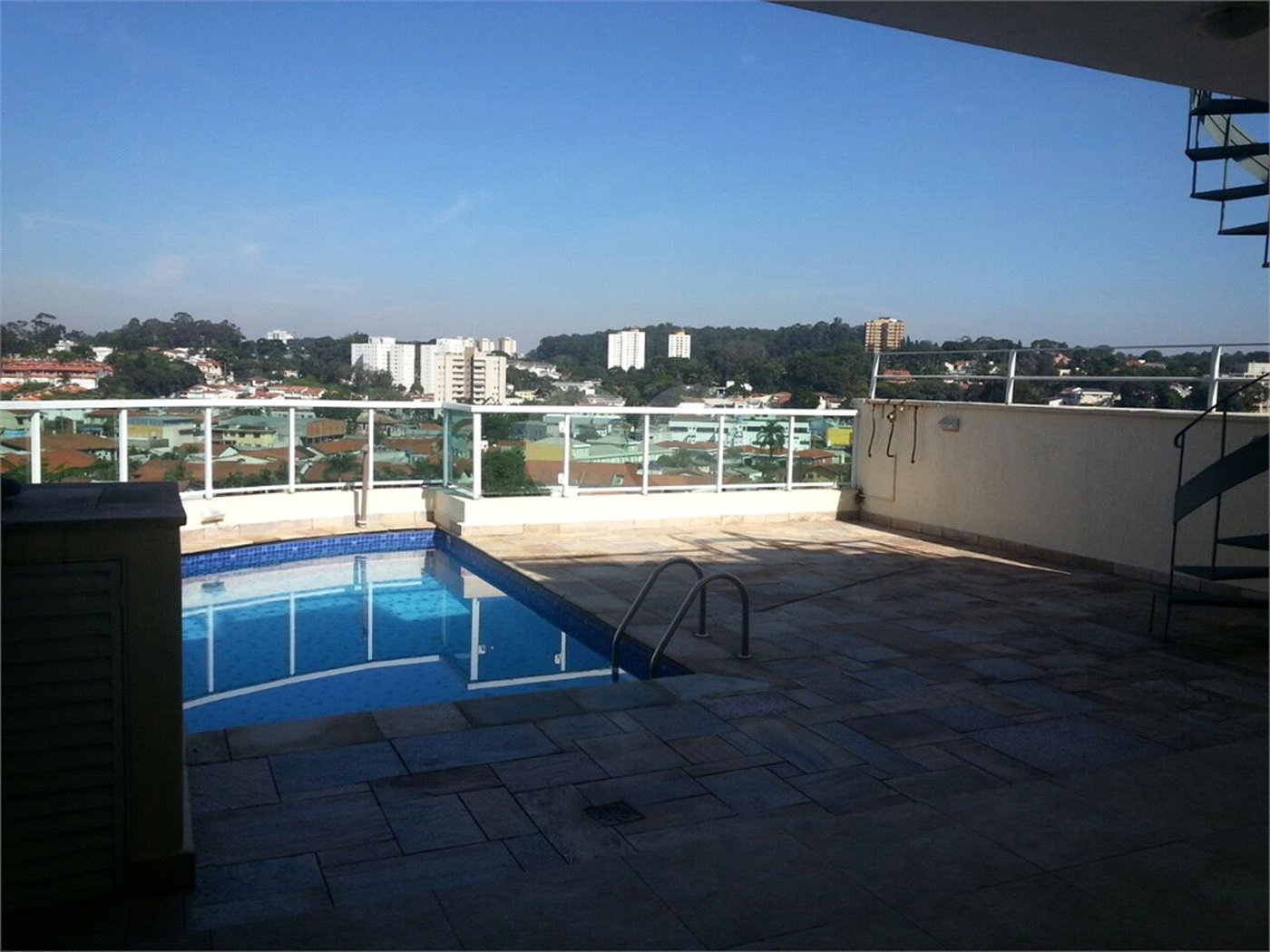 Sobrado à venda com 5 quartos, sendo 3 suítes, em Vila Albertina, São Paulo, SP