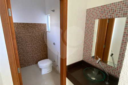 Sobrado para venda no Condomínio padrão Damha I