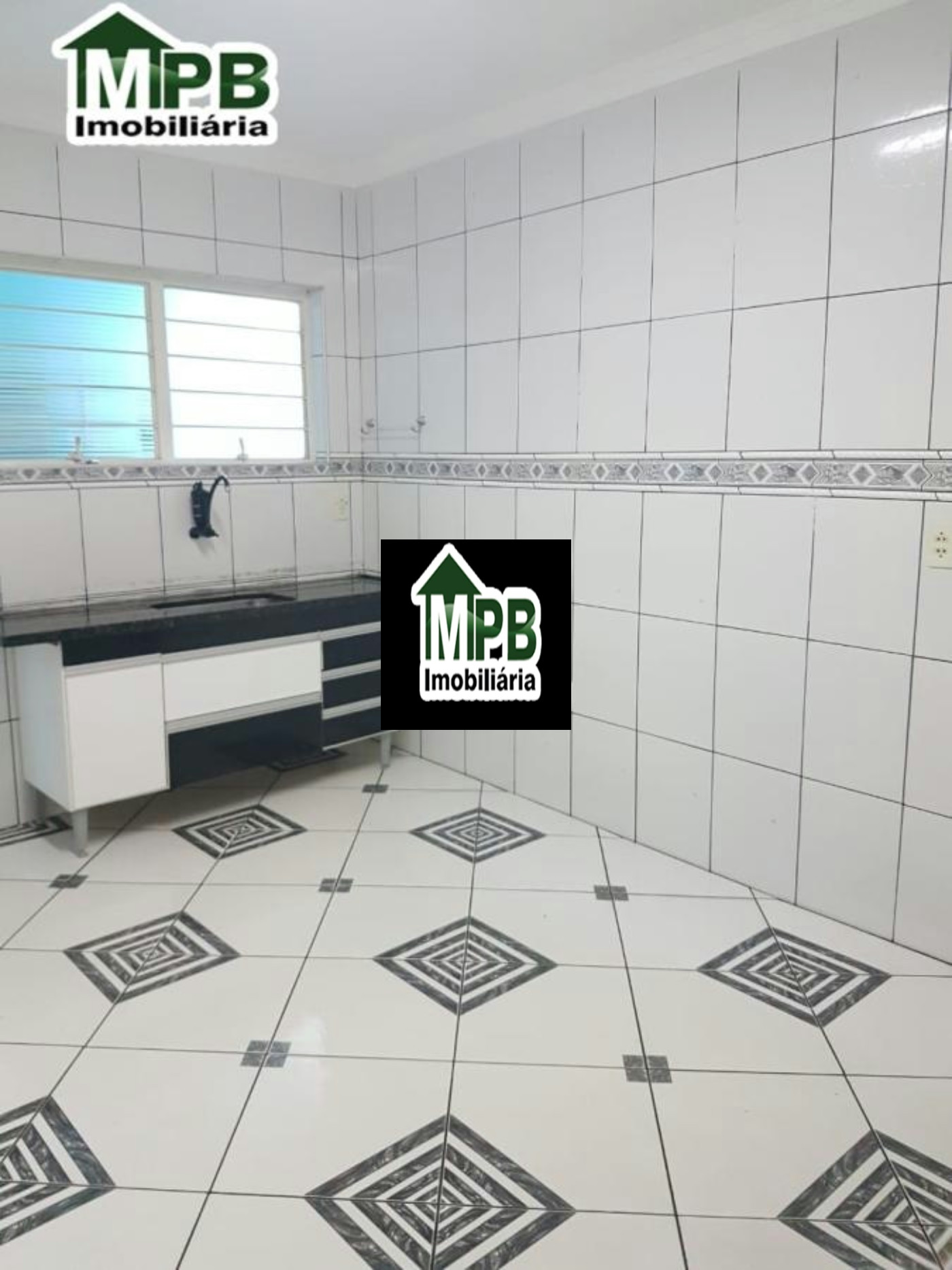 Sobrado à venda com 2 quartos, sendo 1 suíte, em Jardim Santa Luiza, Sorocaba, SP