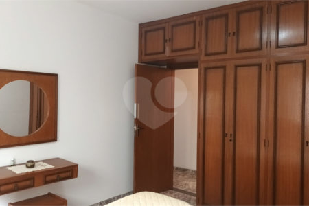 Casa à venda com 3 quartos, sendo 1 suíte, em Planalto Paulista, São Paulo, SP