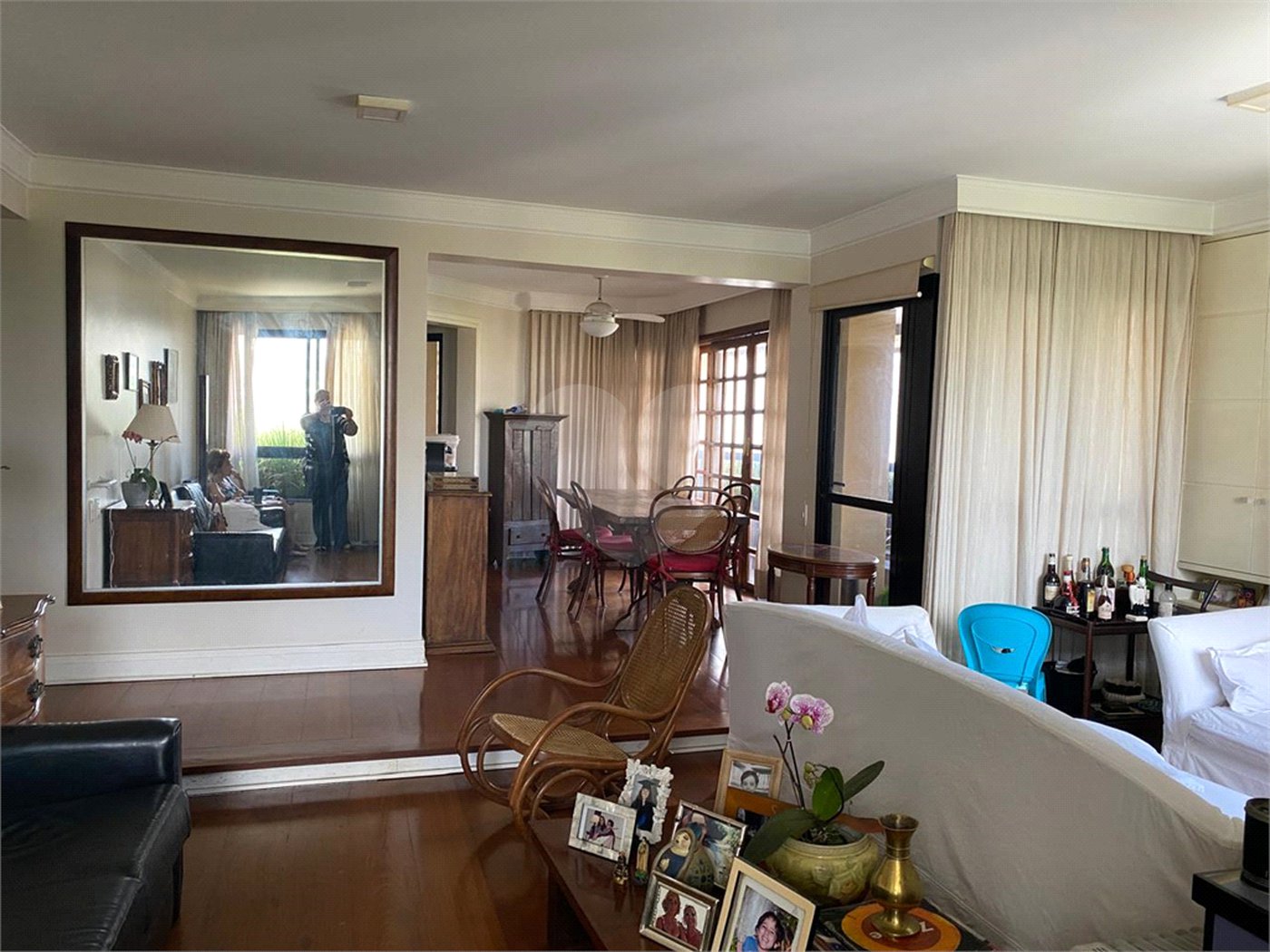 Apartamento à venda com 4 quartos, sendo 3 suítes, em Vila Morumbi, São Paulo, SP