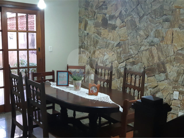 Sobrado à venda com 7 quartos, sendo 2 suítes,  em Jardim Marajoara, São Paulo, SP