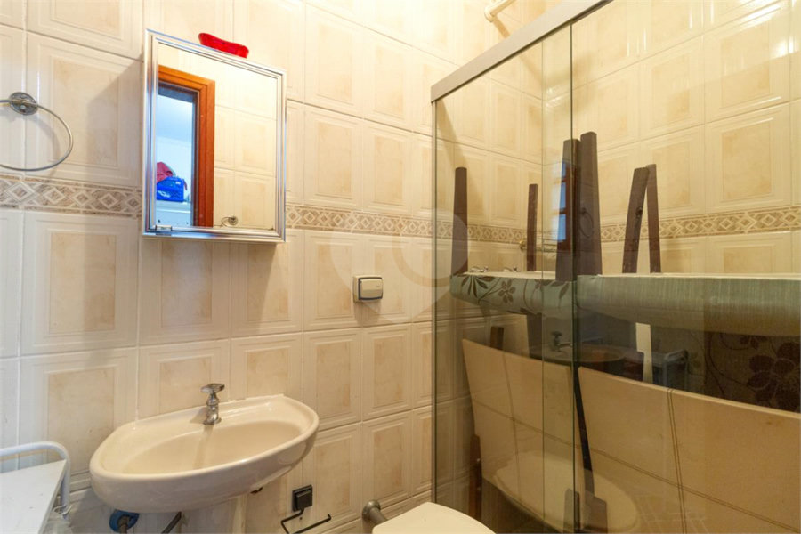 Casa à venda com 4 quartos, sendo 2 suítes, no condomínio Da Serra, São Paulo - SP
