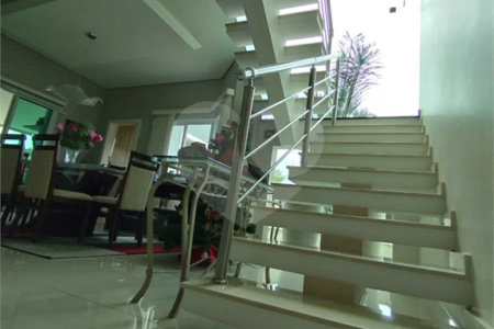 Casa à venda com 5 quartos, sendo 3 suítes, no condomínio Ibiaram 1, Itupeva - SP