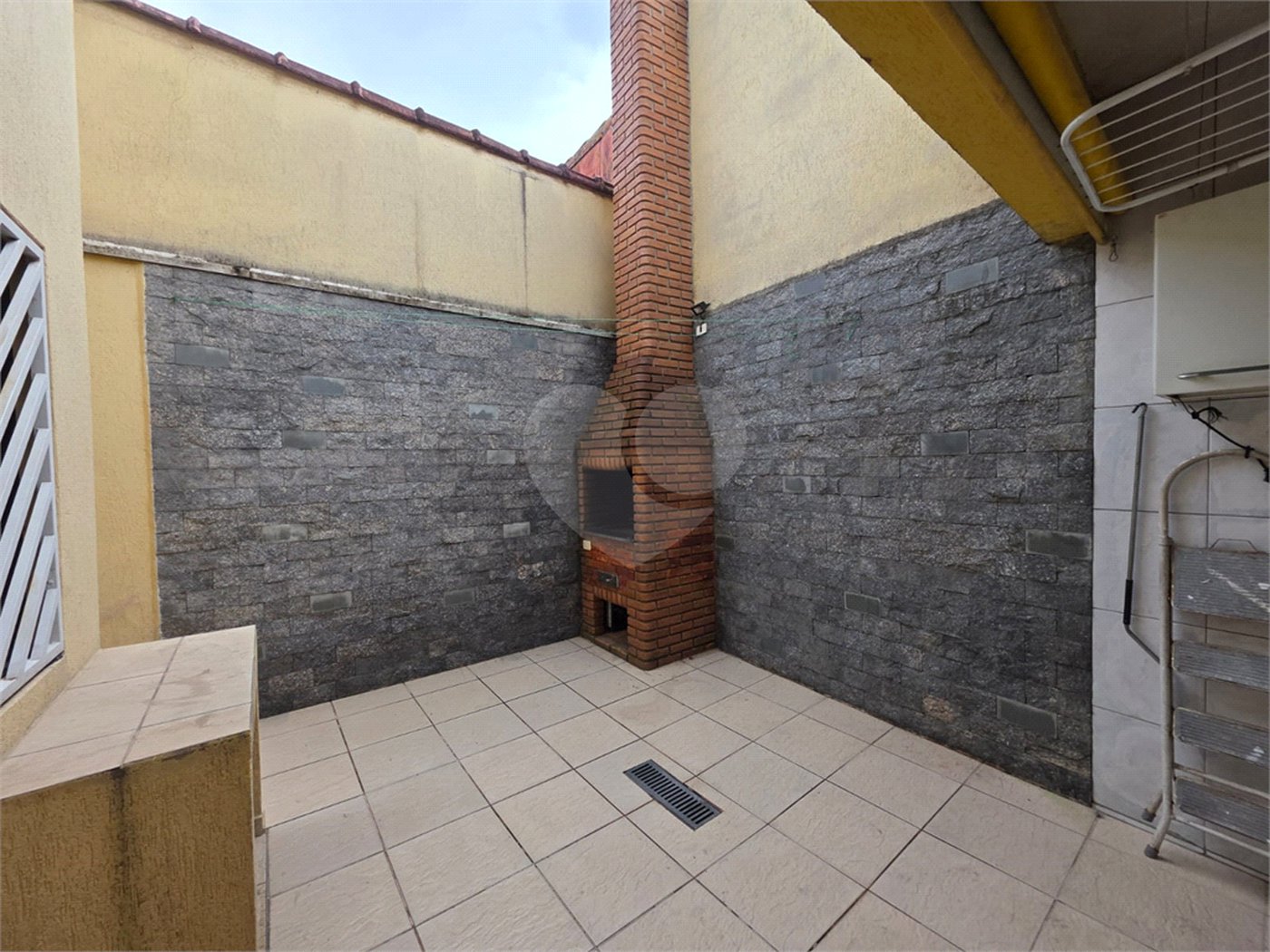Sobrado à venda com 3 quartos em Vila Rica, São Paulo, SP