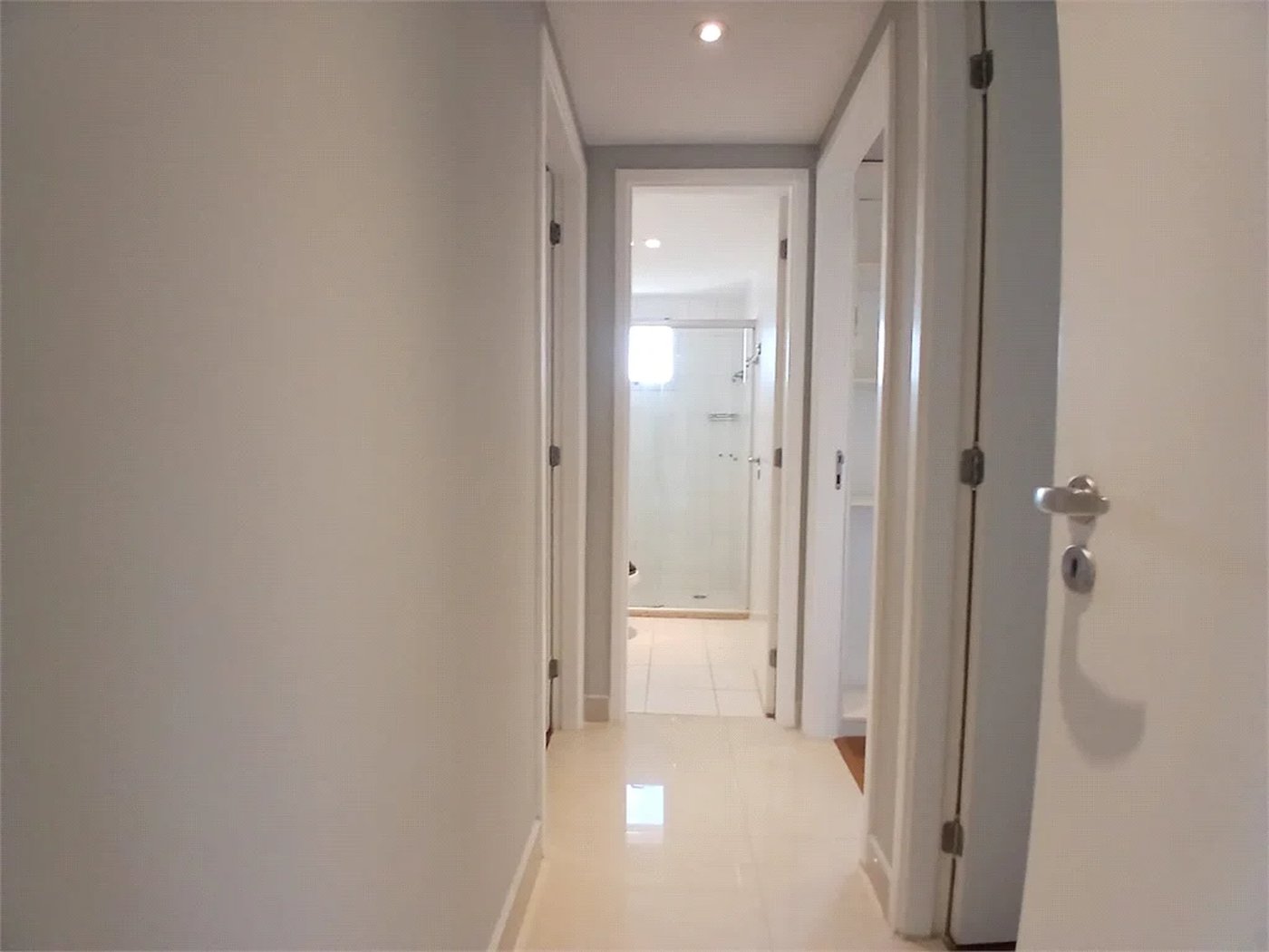 Cobertura à venda com 4 quartos, sendo 3 suítes,  em Cidade São Francisco, São Paulo, SP