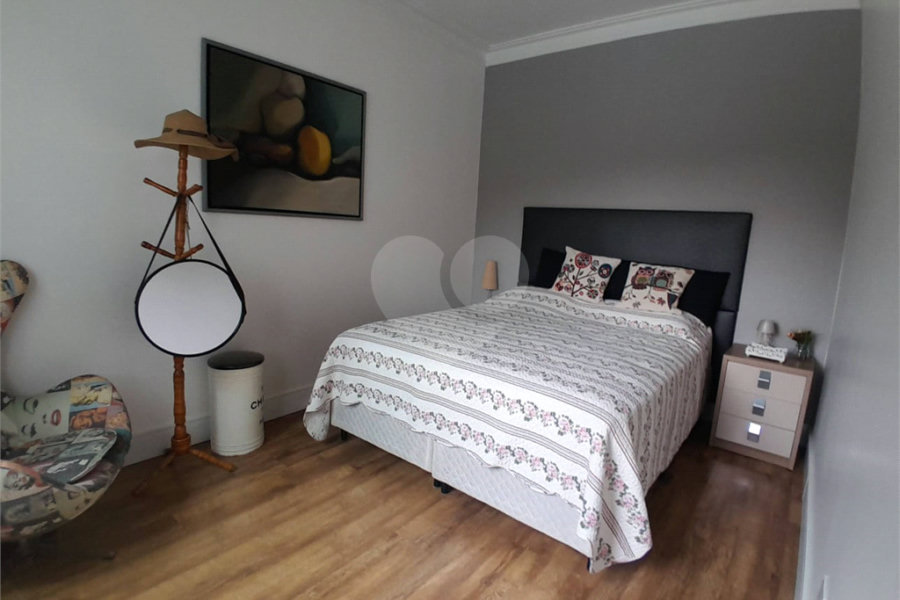 Casa à venda com 3 quartos, sendo 1 suíte,  no condomínio Alpes da Cantareira, Mairiporã - SP