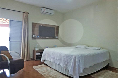 Chácara à venda com 7 quartos, sendo 3 suítes, em Recanto dos Bandeirantes, Porto Feliz, SP