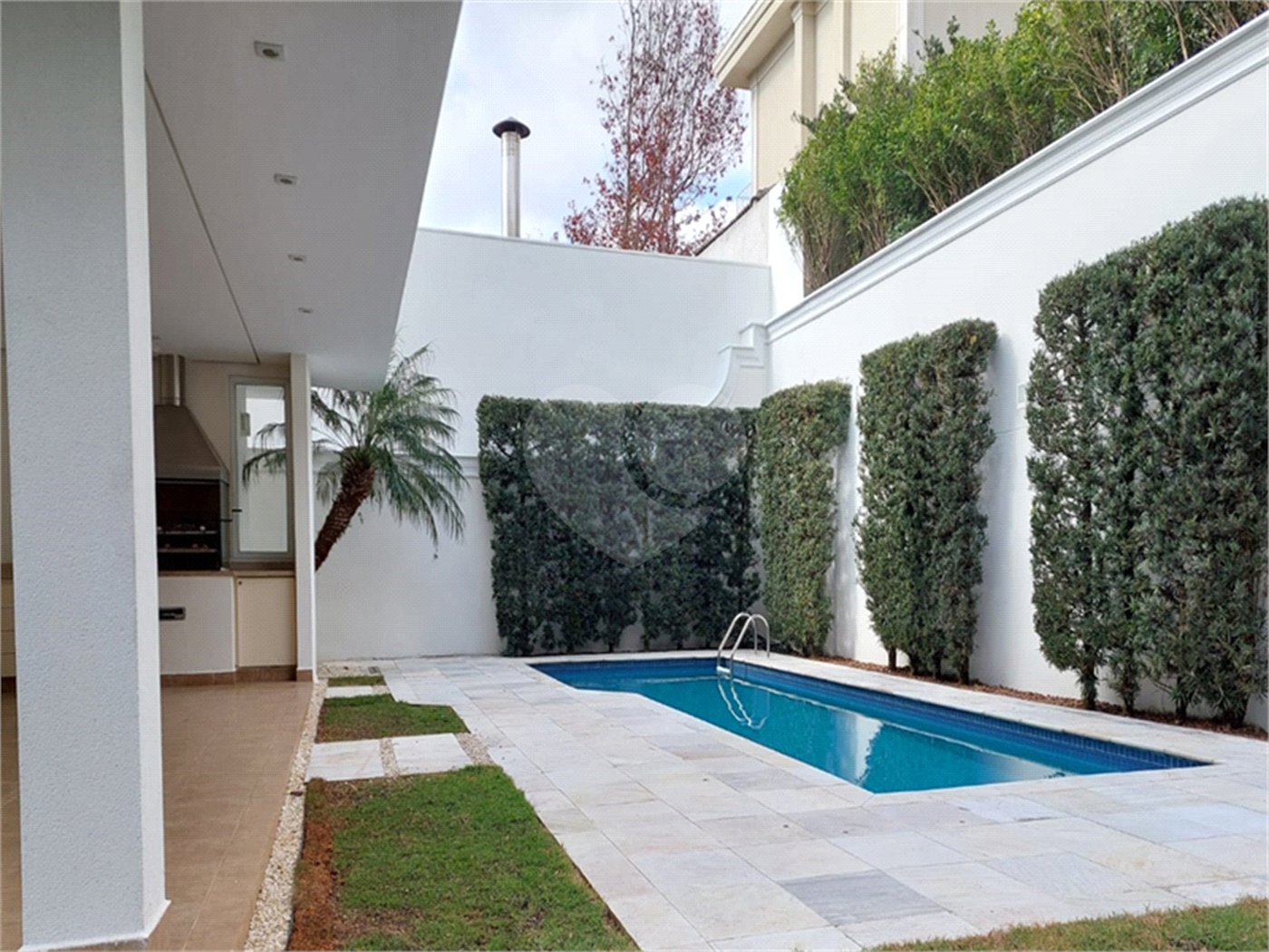 Casa à venda com 4 suítes no condomínio Residencial Morumbi, São Paulo - SP