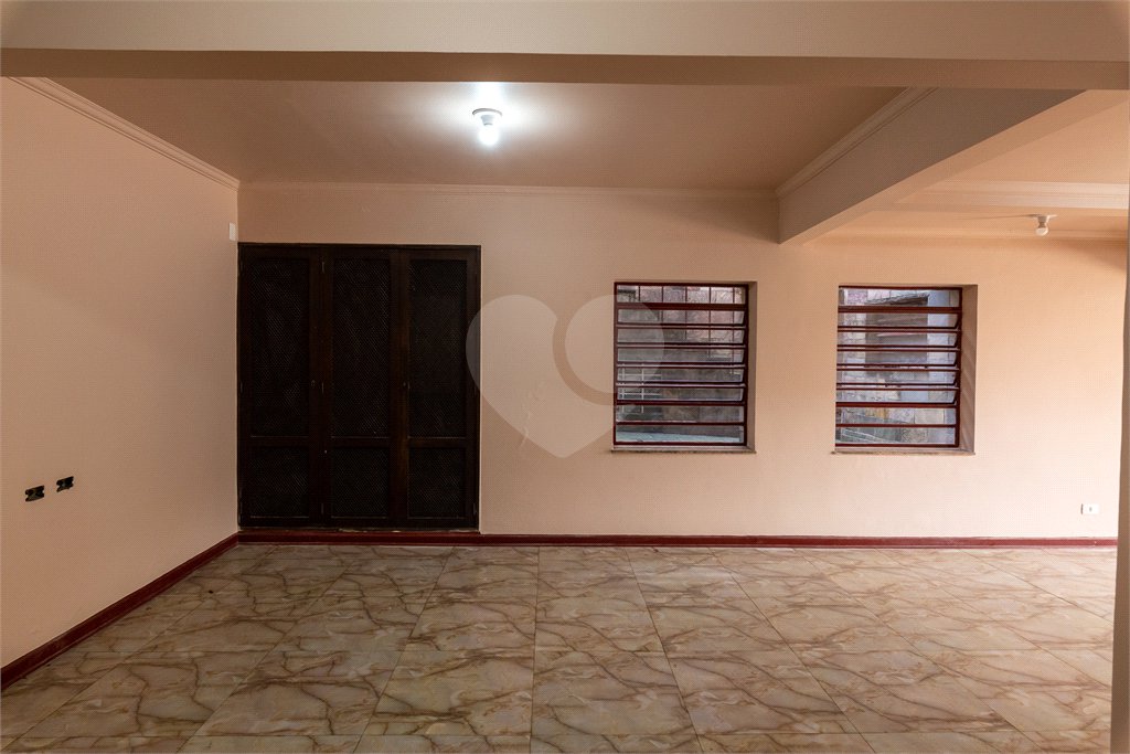 Casa à venda com 4 quartos, sendo 2 suítes, em Perdizes, São Paulo, SP