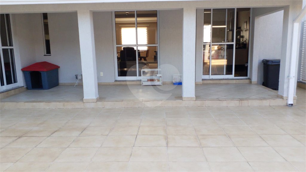 Casa à venda com 4 suítes no condomínio Aruã, Mogi das Cruzes - SP