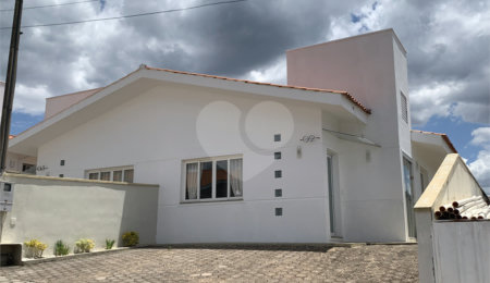 Casa em condomínio à venda com 3 quartos, sendo 1 suíte, em Jardim São Marcos, Bom Jesus dos Perdões, SP