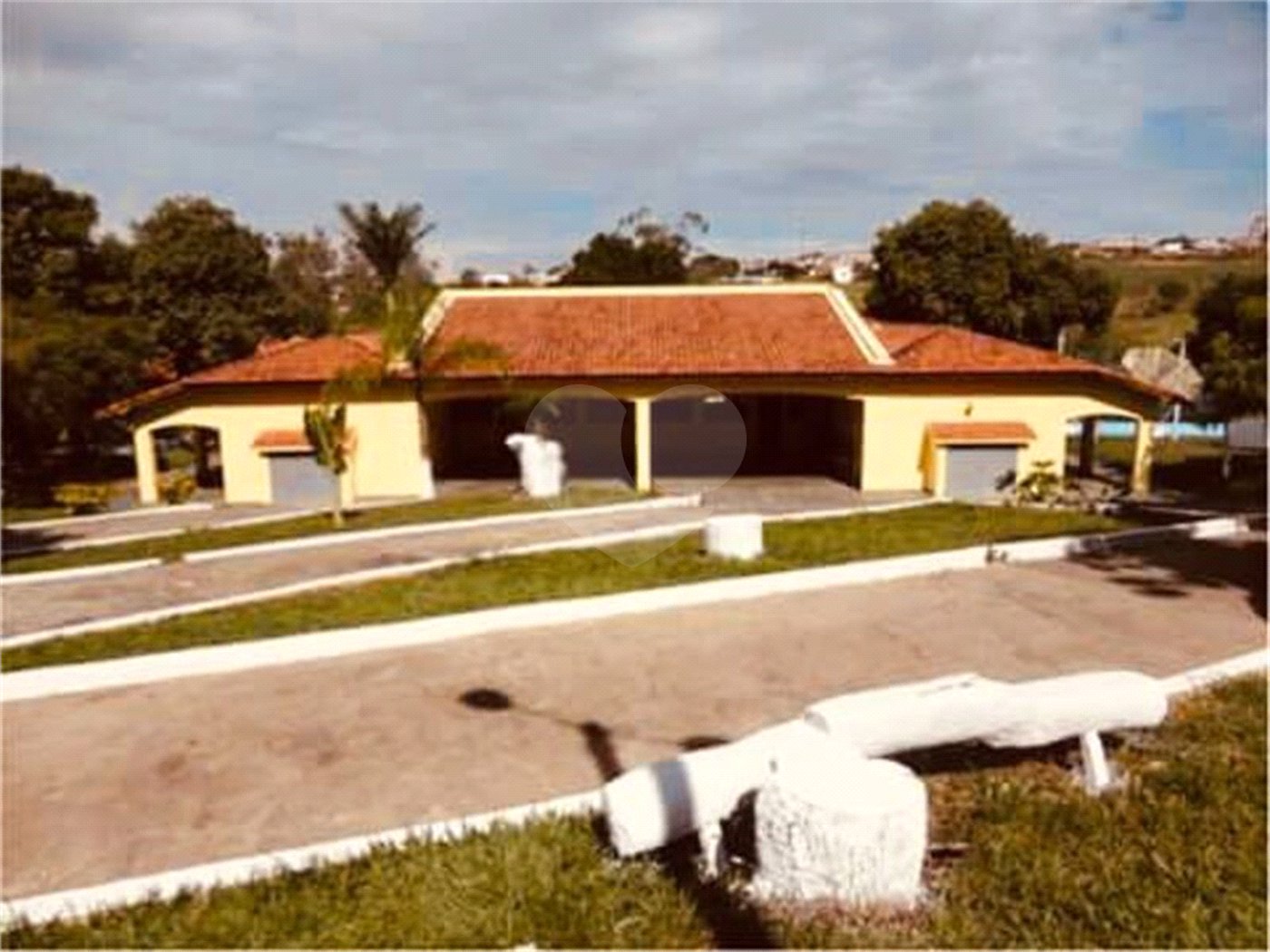 Sítio à venda com 6 suítes em Vila Zalla, Laranjal Paulista, SP