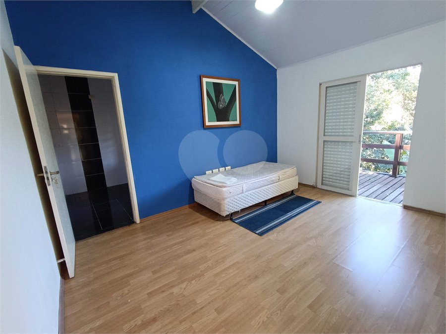 Chácara à venda com 4 quartos, sendo 1 suíte, em Vila Vilma (mailasqui), São Roque, SP
