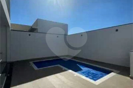 Casa à venda com 3 quartos, sendo 1 suíte, no condomínio Residencial Villagio Wanel, Sorocaba - SP