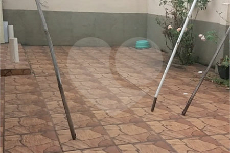 Casa Térrea à venda com 3 quartos em Jardim Nadir, São Paulo, SP