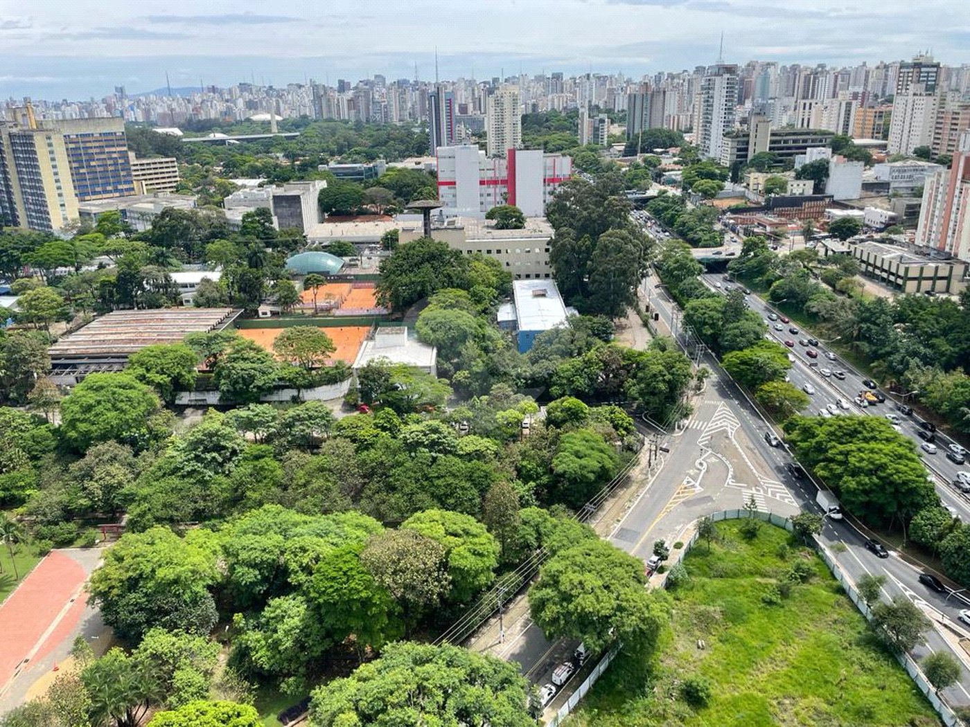 Apartamento à venda com 2 suítes em Indianópolis, São Paulo, SP