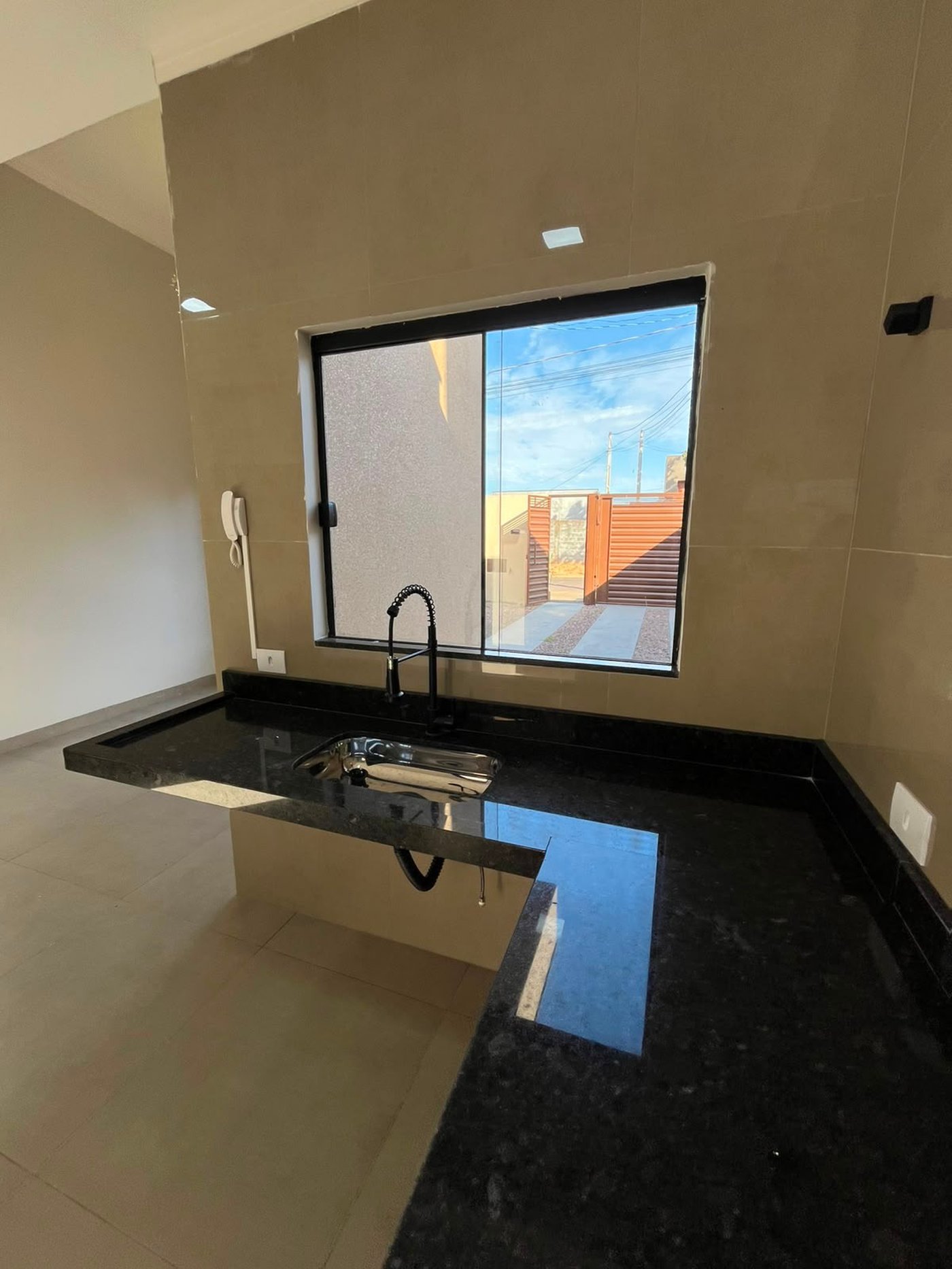 Casa à venda com 3 quartos, sendo 1 suíte,  em Alto da Boa Vista, Três Lagoas, MS