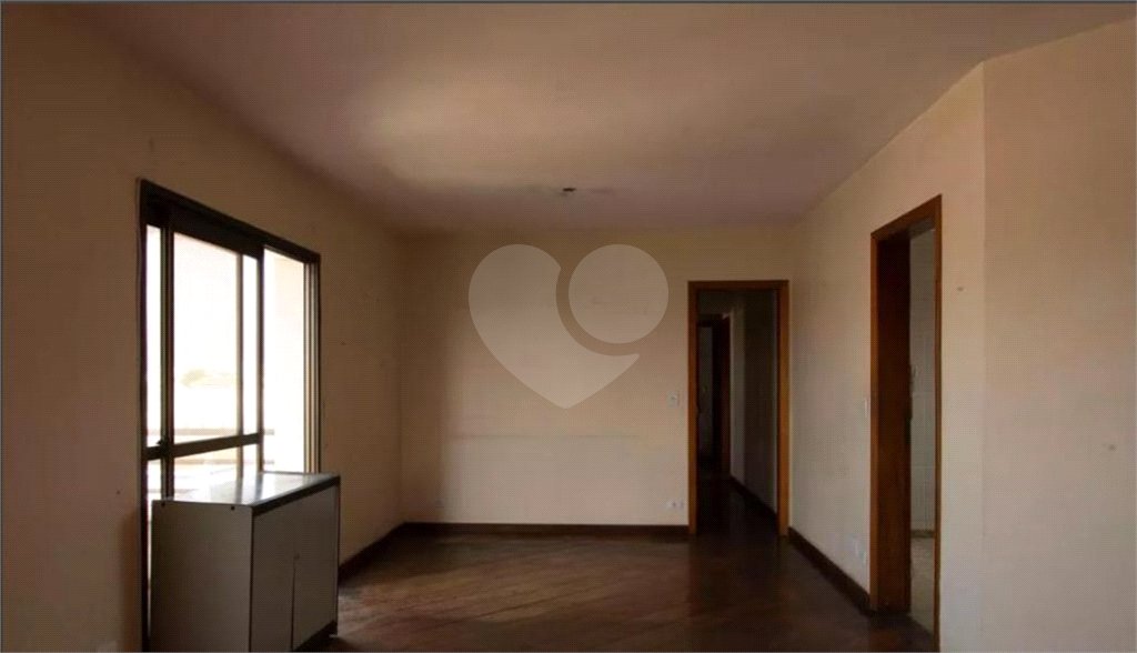 Apartamento à venda com 2 quartos, sendo 1 suíte,  em Jardim Teresa, São Paulo, SP