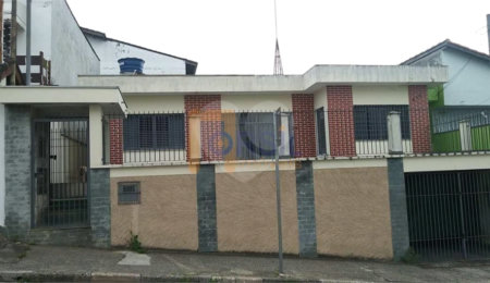 Casa à venda com 3 quartos, sendo 1 suíte, em Braz Cubas, Mogi das Cruzes, SP