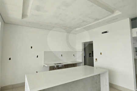 Casa à venda com 4 quartos, sendo 3 suítes, no condomínio Alphaville Nova Esplanada 4, Votorantim - SP