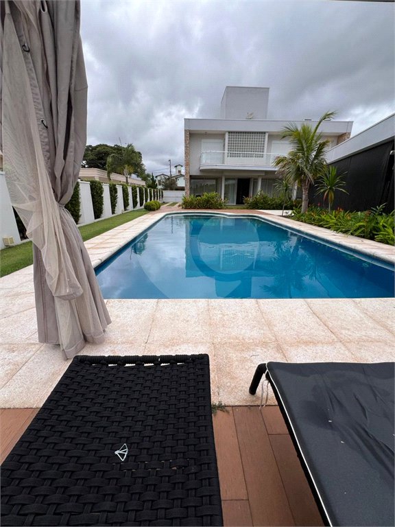 Casa à venda com 3 suítes no condomínio Residencial dos Lagos, Itupeva - SP