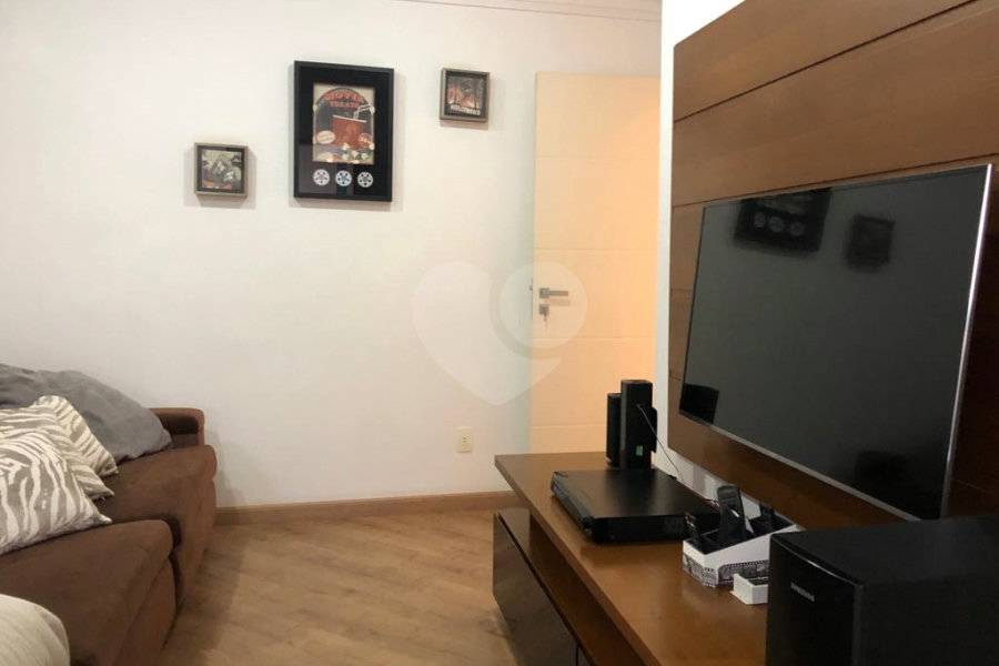 Casa à venda com 3 suítes em Santana, São Paulo, SP